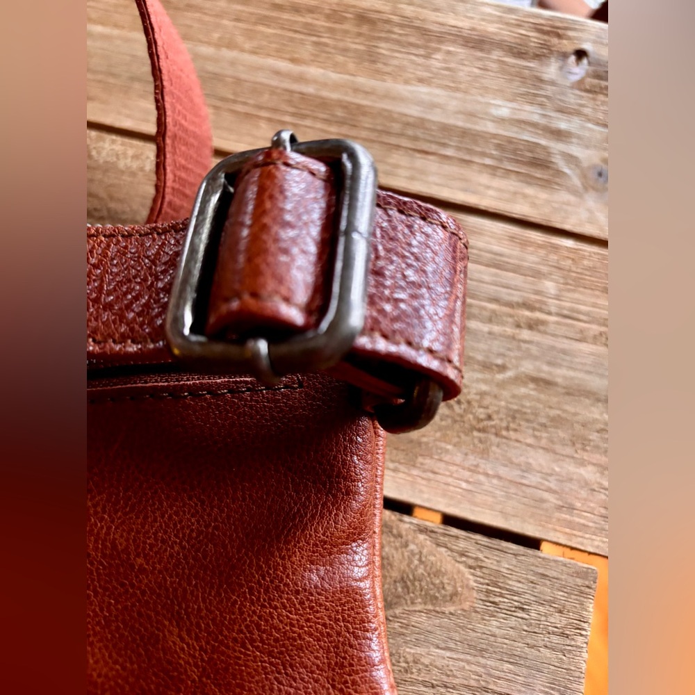 SPIKES & SPARROW LEATHER HIP BAG OREGON - BRANDY COGNAC - Picture 12 of 12